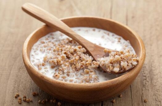 Buck flour porridge with kefir